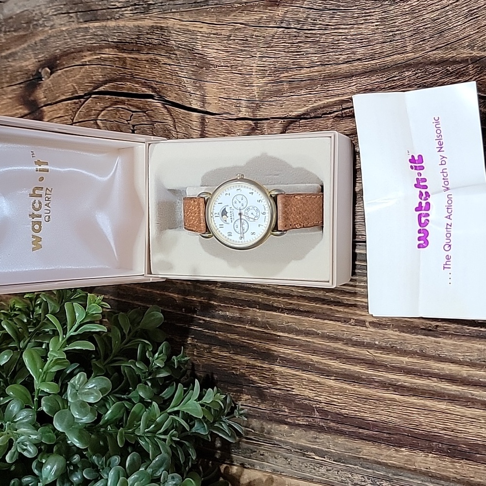 Vintage 80s Watch-it Moon Watch - Picture 7 of 8